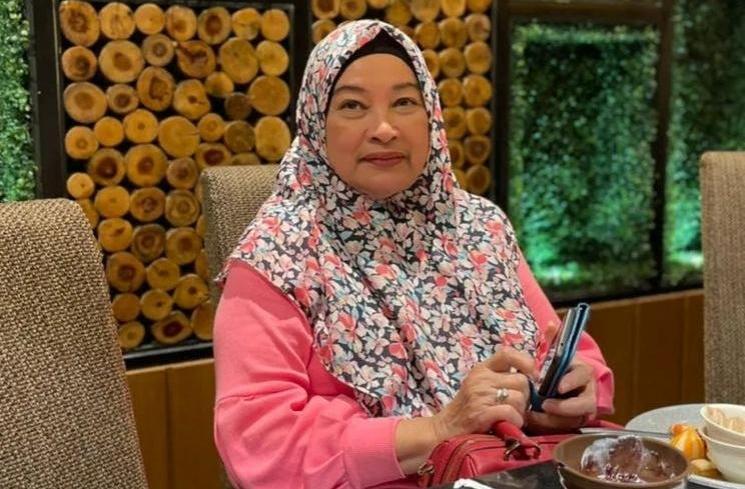Potret Cantik Ibu Jeje Govinda (Instagram/faridabudyarti50)