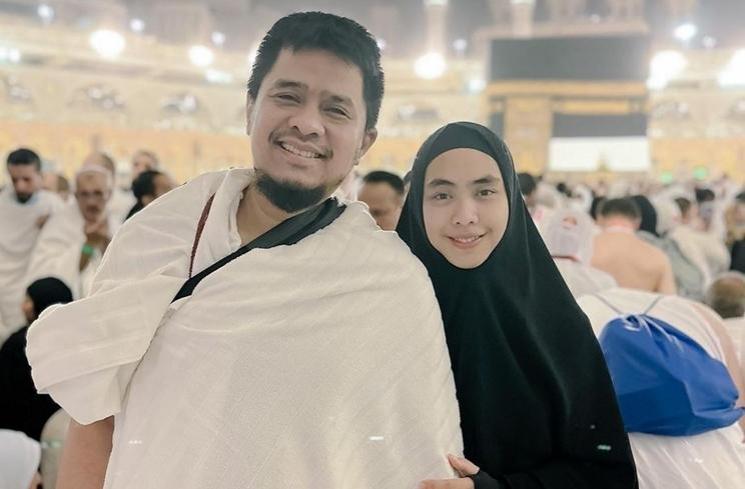 Artis Sambut Idul Adha di Tanah Suci (instagram/okisetianadewi)