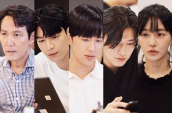 9 Potret Pembacaan Naskah Squid Game Season 2: Im Siwan, Kang Ha Neul, dan Park Gyu Young Ngumpul