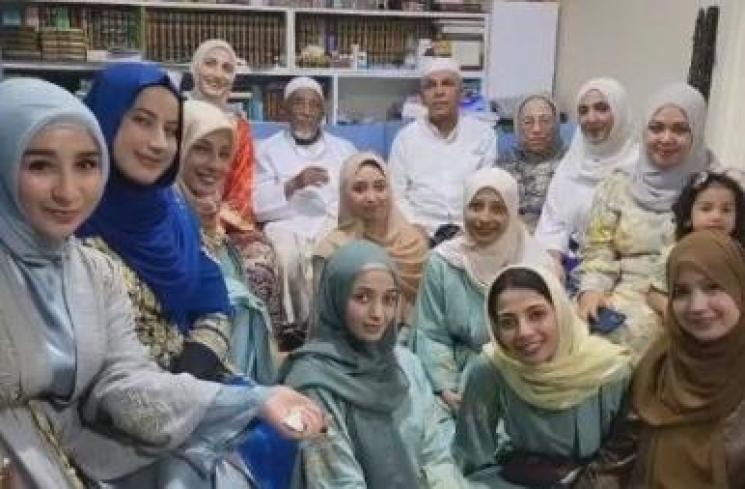 Potret Tasyi Athasyia Rayakan Idul Adha di Rumah Mertua. (Instagram/tasyiiathasyia)