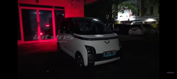Potret Inara Rusli Pamer Mobil Baru(YouTube/Intens Investigasi)