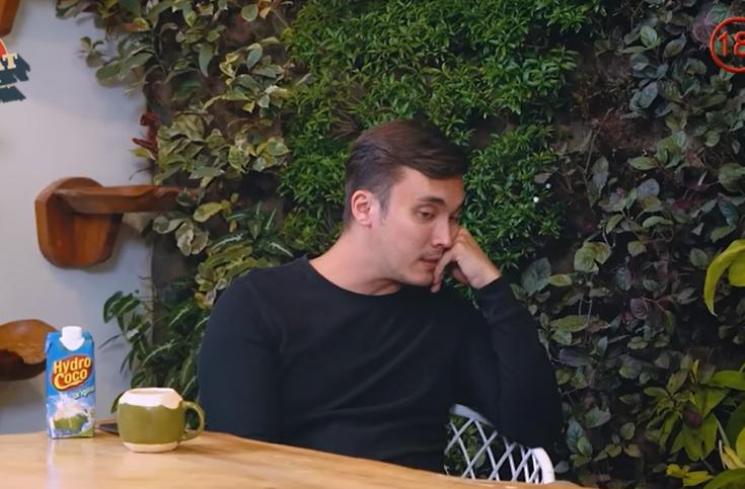Ekspresi Rendy Kjaernett saat Akui Perselingkuhan. (YouTube/CURHAT BANG Denny Sumargo)
