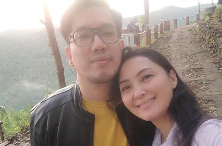 Potret Della Puspita dan Suami Baru (instagram/dellapuspita00)