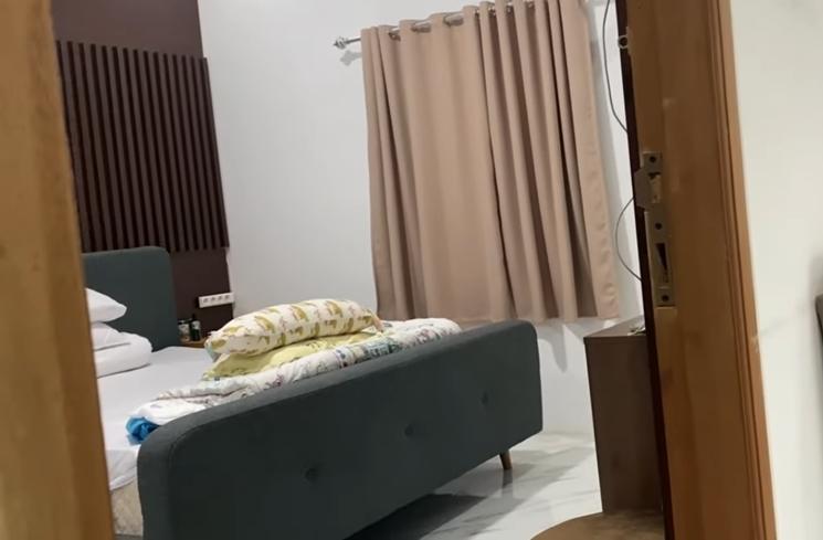 Potret villa yang diklaim punya Mayang dan Doddy Sudrajat (YouTube/Lolly Unyu Official)
