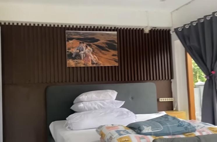 Potret villa yang diklaim punya Mayang dan Doddy Sudrajat (YouTube/Lolly Unyu Official)