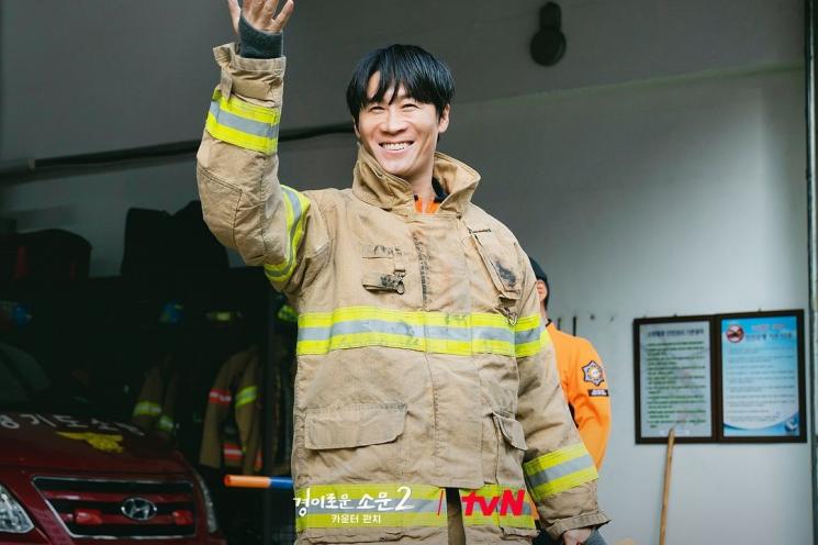 Potret Jin Sun Kyu di The Uncanny Counter 2 (Instagram/@tvn_drama)