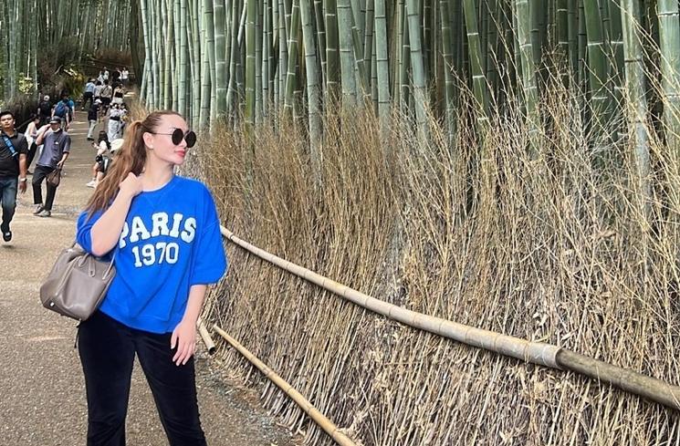 Potret liburan Zaskia Gotik di Jepang (Instagram/@zaskia_gotix)