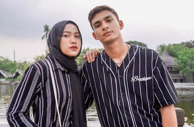 Potret Romantis Pemain Timnas Indonesia dan Pasangannya. (Instagram/@wiradhita08) 