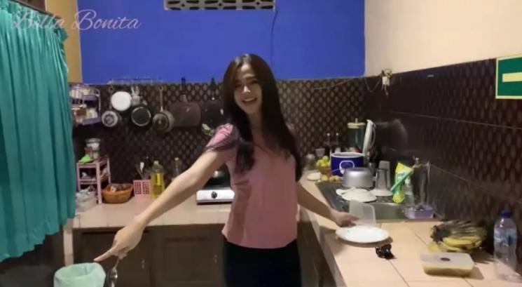 Rumah Bella Bonita di Kampung (YouTube/Bella Bonita)