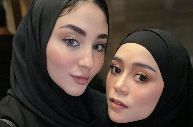 Inspirasi OOTD Serba Hitam Ala Margin Wieheerm (Instagram/marginw) 
