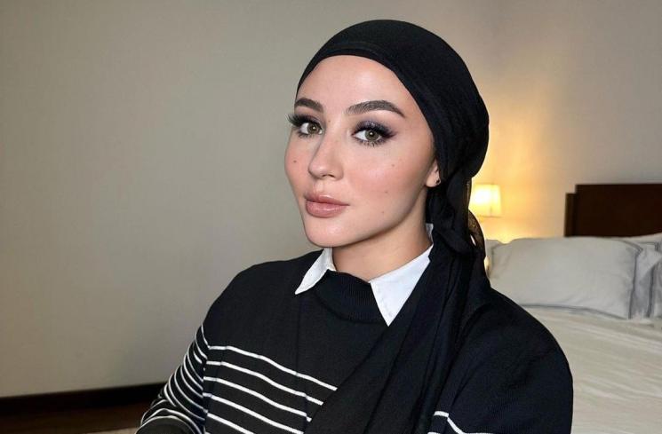 Inspirasi OOTD Serba Hitam Ala Margin Wieheerm (Instagram/marginw) 