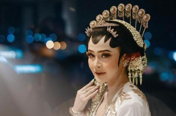 Potret Akad Nikah Denny Caknan dan Bella Bonita.