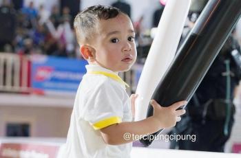 7 Potret Rayyanza Dukung Raffi Ahmad di Turnamen Olahraga Selebriti, Langsung Bikin Heboh!