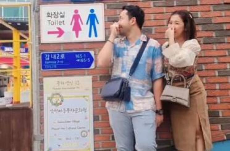 Potret Kiky Saputri dan Suami di Busan. (Instagram/kikysaputrii)