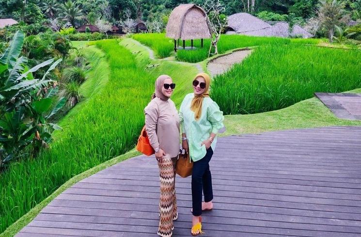 Potret Liburan Keluarga Syahrini di Bali (Instagram/@princessyahrini)