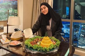 Mualaf dan Berhijab, Clara Shinta Umbar Reaksi Keluarga: Mama Kecewa Banget