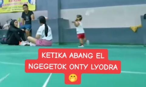 Baby L pukul Lyodra pakai raket (tiktok)