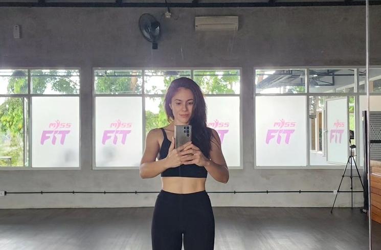 Mirror Selfie Wulan Guritno (Instagram/@wulanguritno)