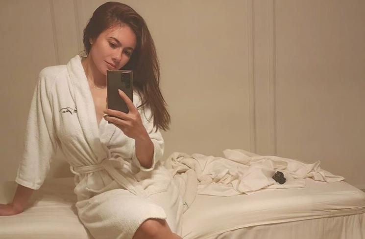 Mirror Selfie Wulan Guritno (Instagram/@wulanguritno)