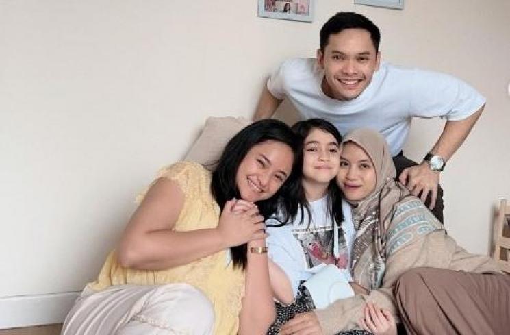Potret Kedekatan Marshanda dan Istri Ben Kasyafani. (Instagram/nesyanabila)
