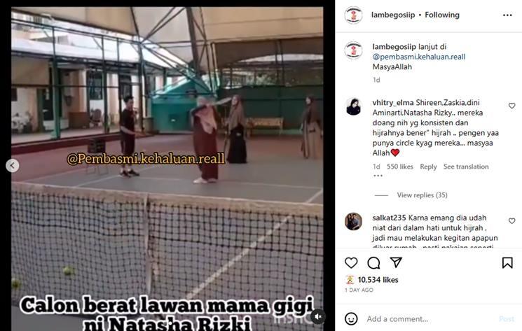 Baju Natasha Rizki saat main tenis disorot. (Instagram/@lambegosiip)