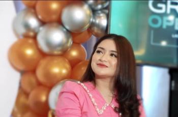 Nathalie Holscher Buka Bisnis Salon Kecantikan, Netizen Curiga Jadi Alasan Lepas Hijab: Buat Mendongkrak Biar Viral