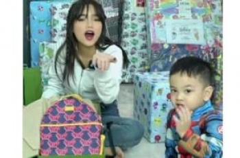 Thariq Halilintar Kasih Kado Ultah Gala Sky Tas Sekolah Branded, Terungkap Harganya Jadi Omongan
