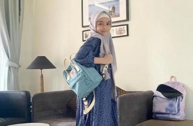 Potret Sienna Anak Marshanda Berhijab. (Instagram/nesyanabila)