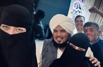 Ratu Rizky Nabila Putuskan Bercadar, Outfitnya Dikritik karena Dipadukan dengan Jeans