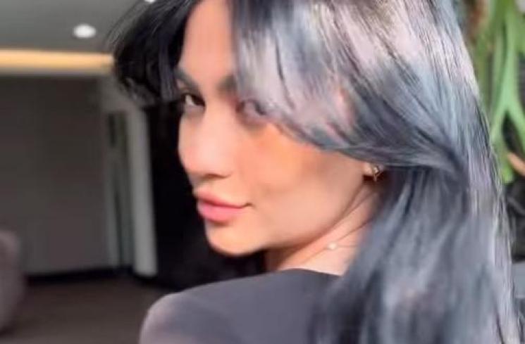 Potret Ariel Tatum pamer rambut baru. (Instagram/@arieltatum)