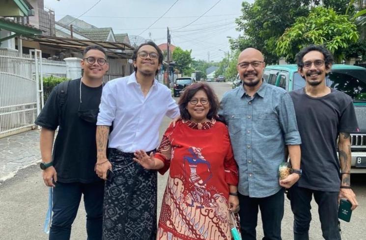 Potret Harmonis Keluarga Andy F Noya (Instagram/@marcorandyy) 