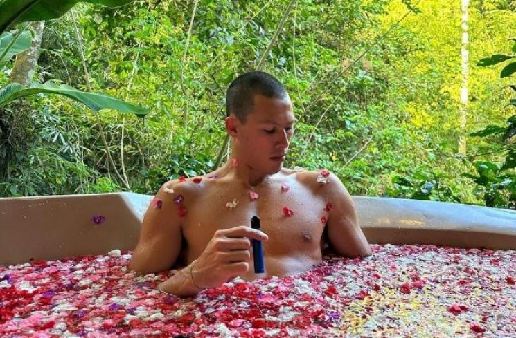 Momen Birthday Dinner Jennifer Coppen. (Instagram/jennifercoppenreal20)