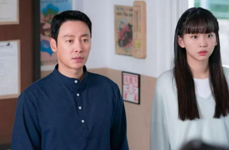 Jin Ki Joo dan Kim Dong Wook di My Perfect Stranger. (Instagram)