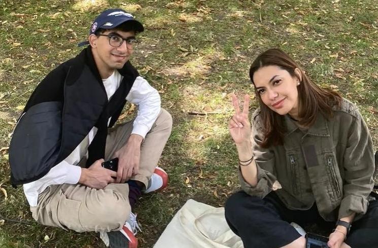 Potret Najwa Shihab hadiri wisuda anak di London (Instagram/@najwashihab)