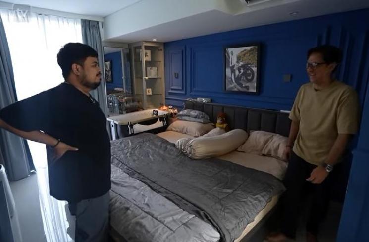 Potret Rumah Rigen Rakelna. (YouTube/Taulany TV)
