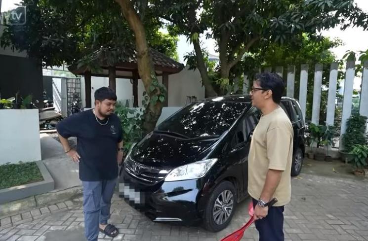 Potret Rumah Rigen Rakelna. (YouTube/Taulany TV)
