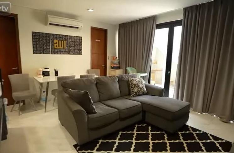 Potret Rumah Rigen Rakelna. (YouTube/Taulany TV)