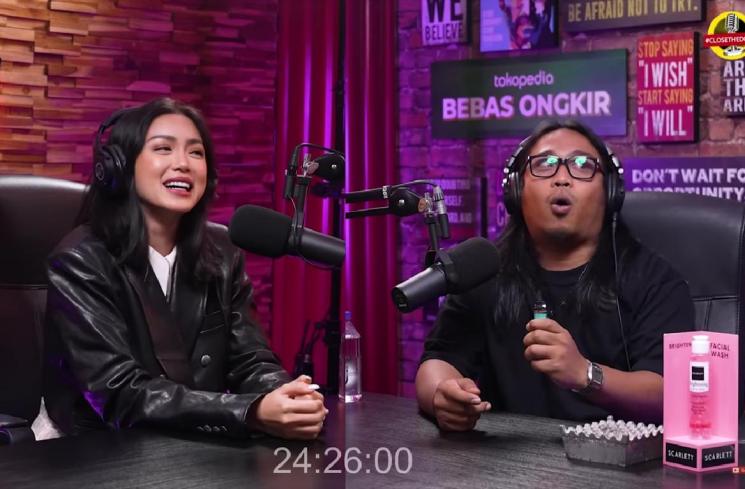 Jessica Iskandar dan Praz Teguh. (YouTube/Deddy Corbuzier)
