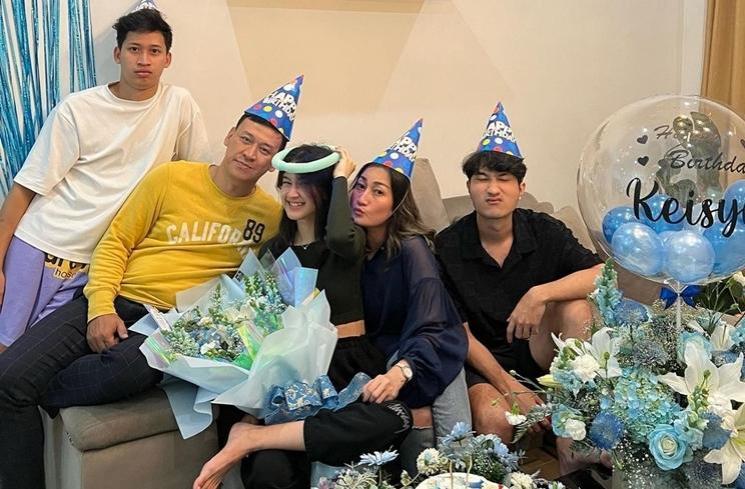 Potret Kebersamaan Keisya Levronka dan Ibu (instagram/@levihavron)