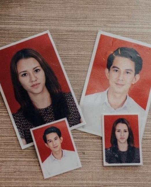 Potret Pas Foto Buku Nikah Artis. (Instagram/fandych)