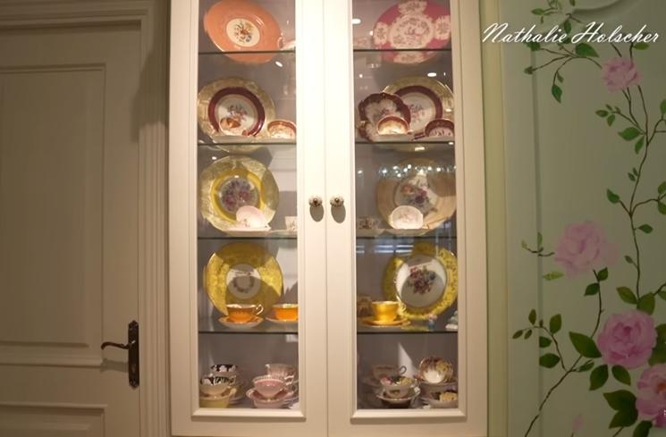Rumah Mewah Desiree Tarigan Ibunda Bams Eks Samsons (YouTube/NATHALIE HOLSCHER)
