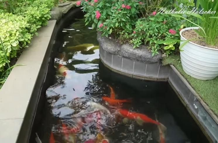 Rumah Mewah Desiree Tarigan Ibunda Bams Eks Samsons (YouTube/NATHALIE HOLSCHER)