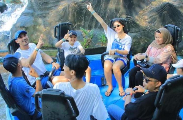 Momen Seru El Barack Main di Dufan. (Instagram/inijedar)