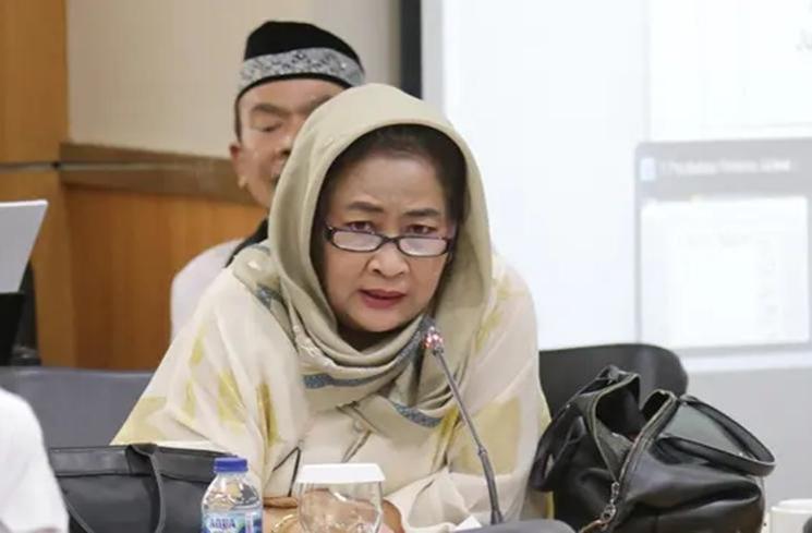 Profil dan Biodata Lengkap Cinta Mega (dprd-dkijakartaprov.go.id)