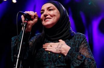 10 Artis Dunia yang Masuk Islam, Sinead O'Connor hingga Janet Jackson