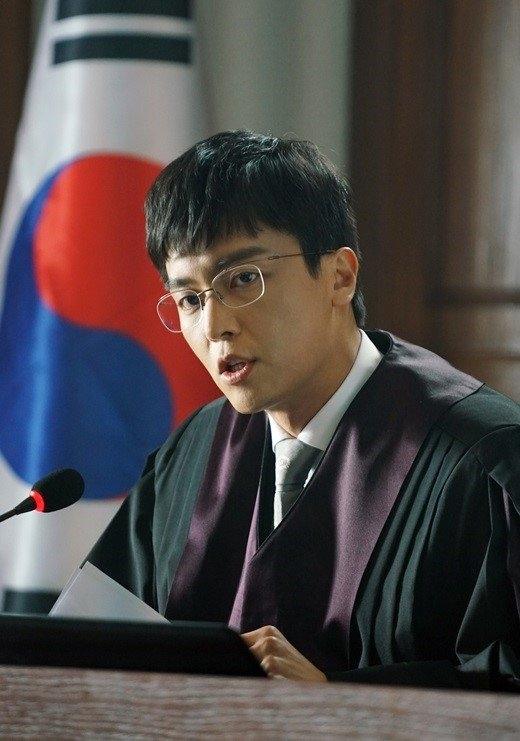 Sinopsis Judge vs. Judge (Hancinema)