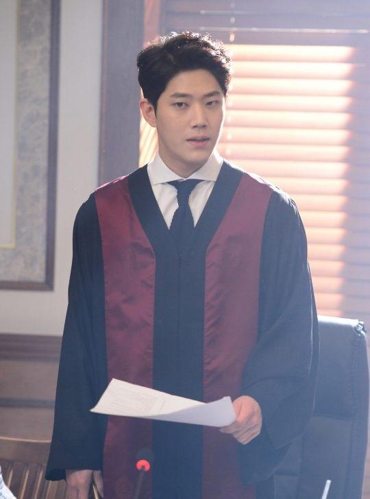 Sinopsis Judge vs. Judge (Hancinema)