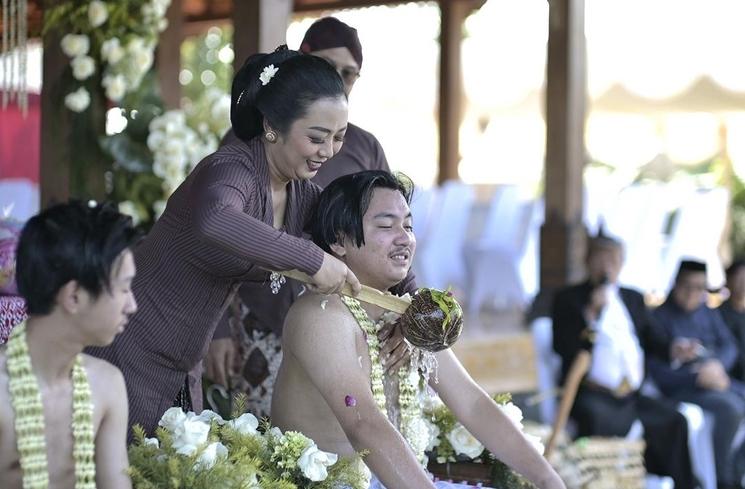 Potret Ruwatan 2 Anak Lelaki Soimah (Instagram/@showimah)