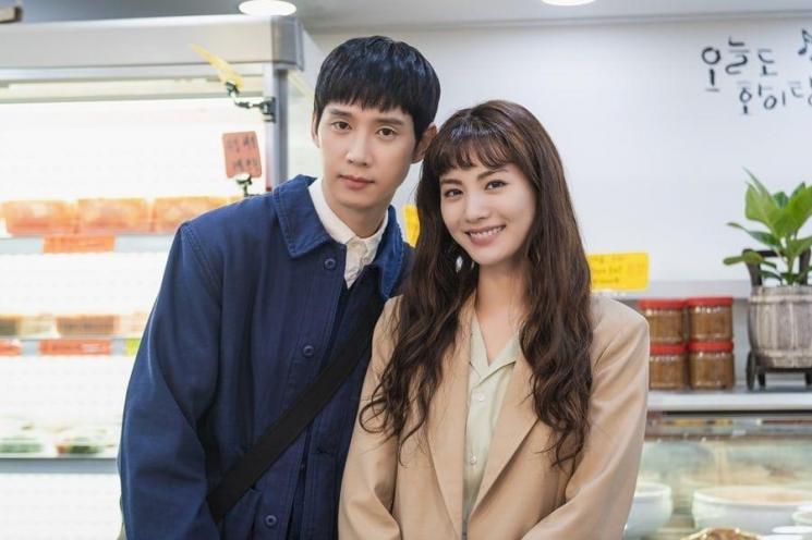 Sinopsis Into the Ring (Soompi)