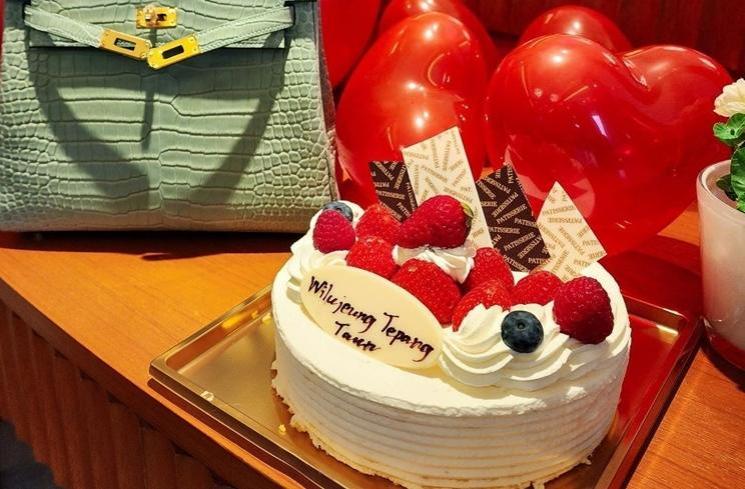 Momen Perayaan Ultah Syahrini di Kamar Hotel (instagram/@princessyahrini)